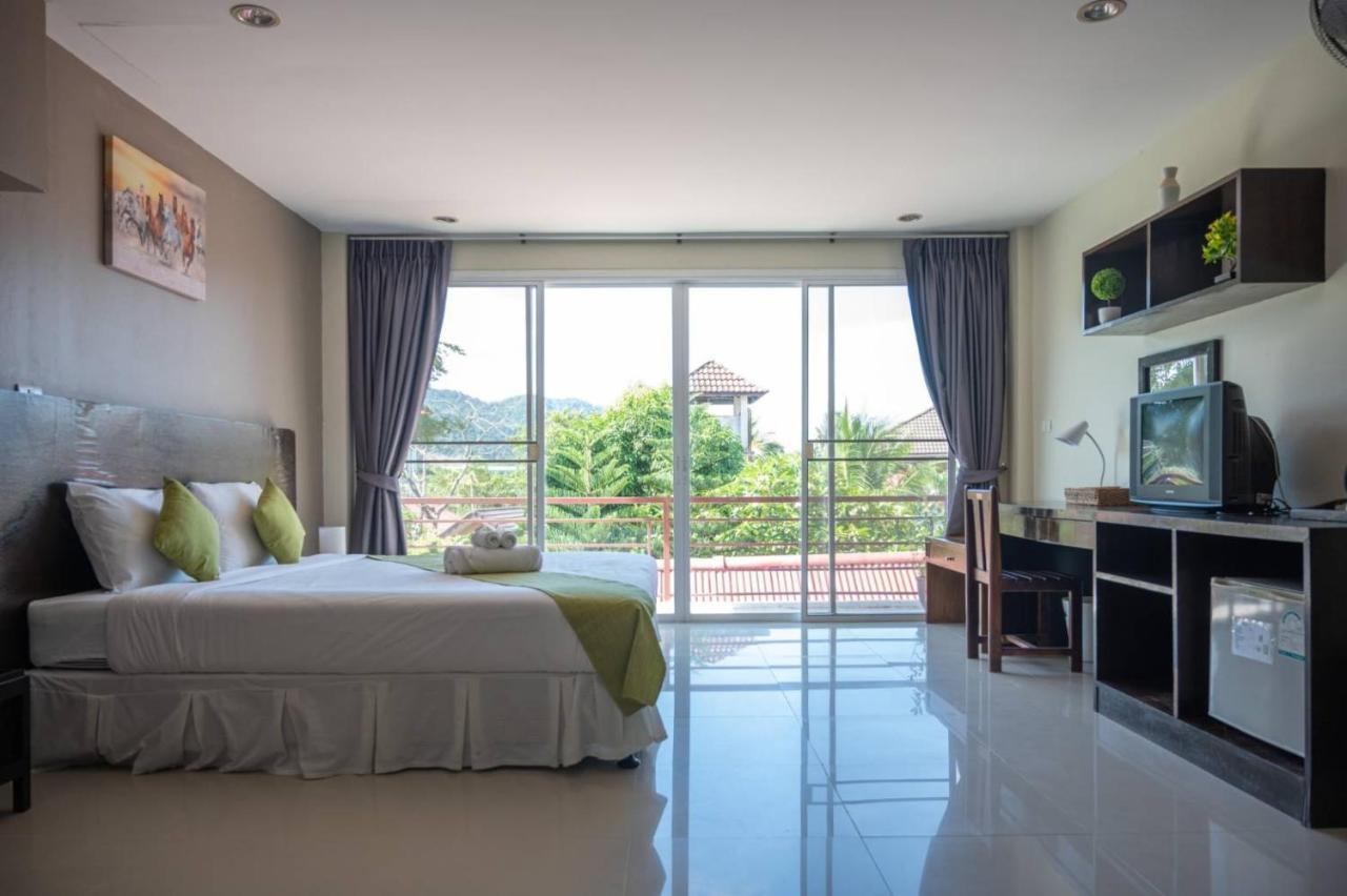 Baan Oui Guest House - Nai Harn Phuket ภายนอก รูปภาพ