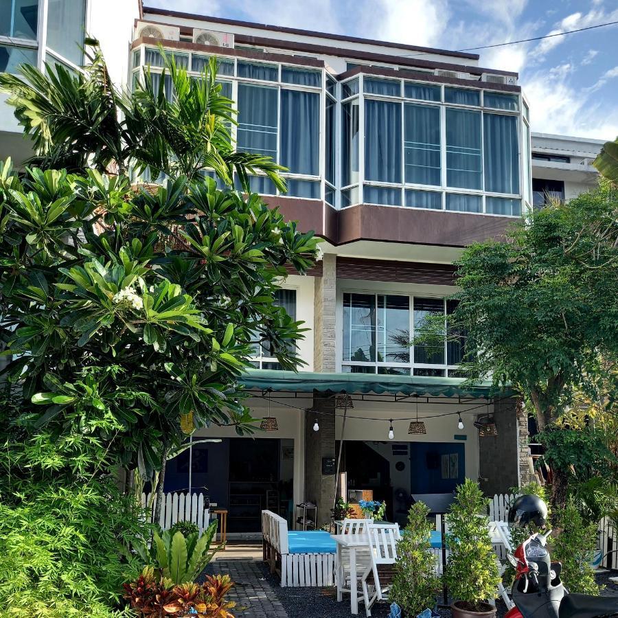 Baan Oui Guest House - Nai Harn Phuket ภายนอก รูปภาพ