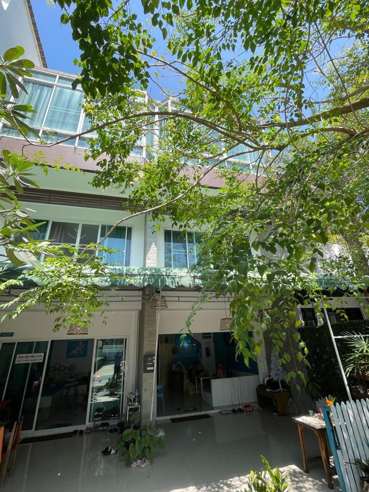 Baan Oui Guest House - Nai Harn Phuket ภายนอก รูปภาพ